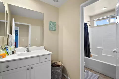 6490 Tuscan Ct, Palmdale, CA 93552 photo 23