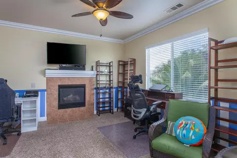 43647 W 57th St, Lancaster, CA 93536 photo 17