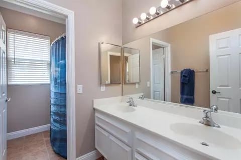 43647 W 57th St, Lancaster, CA 93536 photo 30