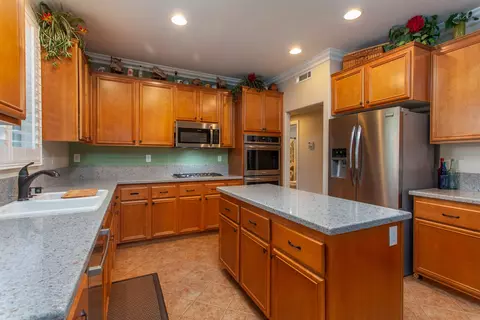 43647 W 57th St, Lancaster, CA 93536 photo 8