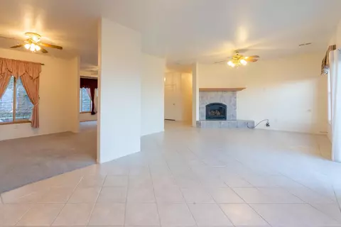 25040 Cannonero Ct, Tehachapi, CA 93561 photo 12