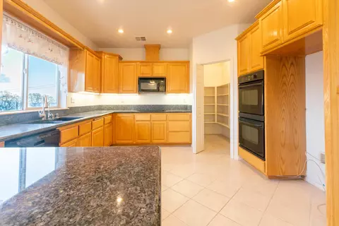 25040 Cannonero Ct, Tehachapi, CA 93561 photo 11