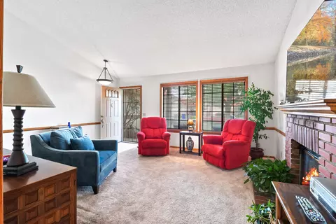 2802 Princeton Way, Lancaster, CA 93536 photo 4