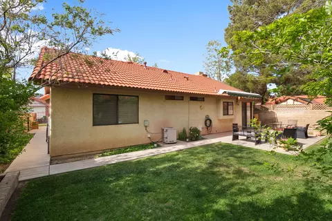 2802 Princeton Way, Lancaster, CA 93536 photo 22