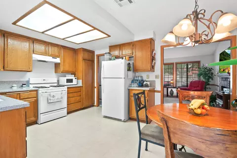 2802 Princeton Way, Lancaster, CA 93536 photo 6