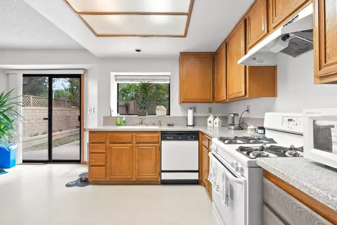 2802 Princeton Way, Lancaster, CA 93536 photo 8