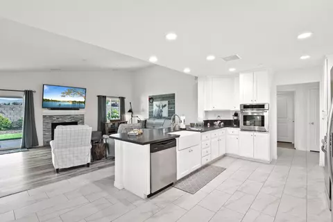 5710 Forry Ct, Lancaster, CA 93536 photo 9