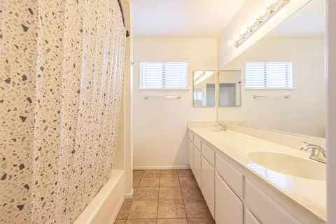 1623 Lobo Ct, Lancaster, CA 93535 photo 7