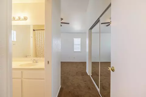 1623 Lobo Ct, Lancaster, CA 93535 photo 8