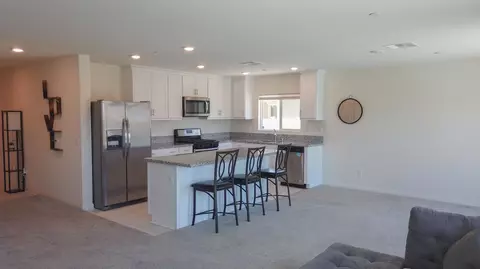 6336 Oldfield St, Lancaster, CA 93536 photo 3