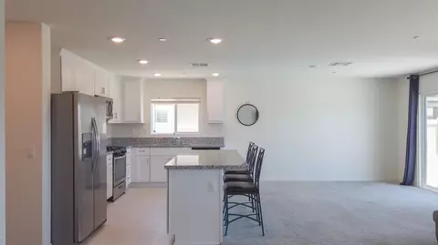 6336 Oldfield St, Lancaster, CA 93536 photo 6