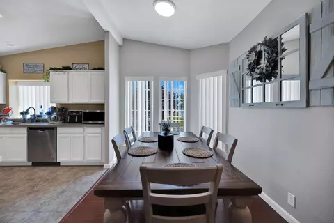 2121 Avenue I Ave E #85, Lancaster, CA 93535 photo 9