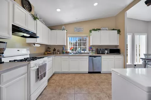 2121 Avenue I Ave E #85, Lancaster, CA 93535 photo 7