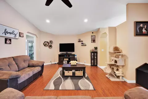 2121 Avenue I Ave E #85, Lancaster, CA 93535 photo 4