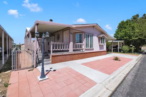2121 Avenue I Ave E #85, Lancaster, CA 93535 photo 2