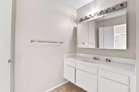 809 E Kettering St, Lancaster, CA 93535 photo 21