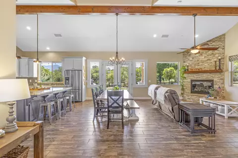 21408 Belmont Dr, Tehachapi, CA 93561 photo 5