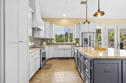 21408 Belmont Dr, Tehachapi, CA 93561 photo 9