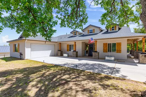 21408 Belmont Dr, Tehachapi, CA 93561 photo 1