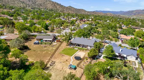 21408 Belmont Dr, Tehachapi, CA 93561 photo 45