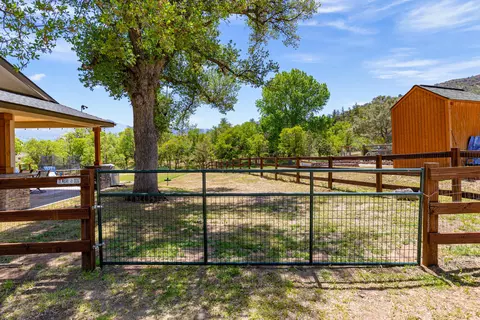 21408 Belmont Dr, Tehachapi, CA 93561 photo 31