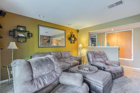 1064 E Ave J5, Lancaster, CA 93535 photo 9