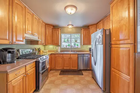 1064 E Ave J5, Lancaster, CA 93535 photo 3