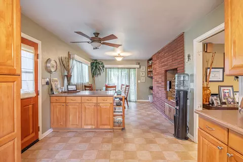 1064 E Ave J5, Lancaster, CA 93535 photo 5