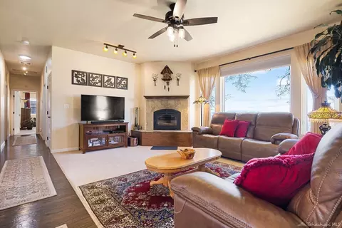 27220 Deertrail Dr, Tehachapi, CA 93561 photo 10
