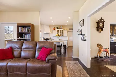 27220 Deertrail Dr, Tehachapi, CA 93561 photo 13