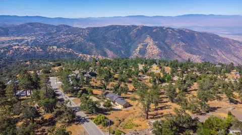 27220 Deertrail Dr, Tehachapi, CA 93561 photo 1