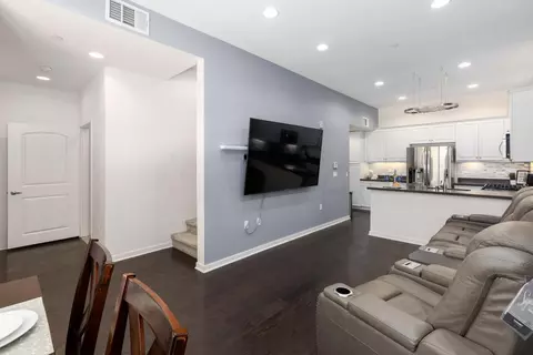 4951 Laurel St UNIT E, Montclair, CA 91763 photo 10