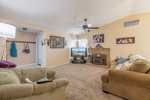 2305 Forry St, Lancaster, CA 93536 photo 5