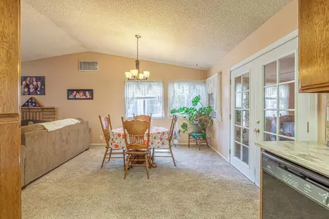 2305 Forry St, Lancaster, CA 93536 photo 9