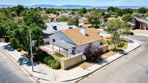 45044 Denmore Ave, Lancaster, CA 93534 photo 4