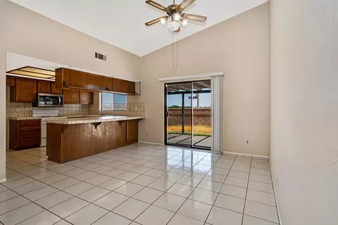 45044 Denmore Ave, Lancaster, CA 93534 photo 11