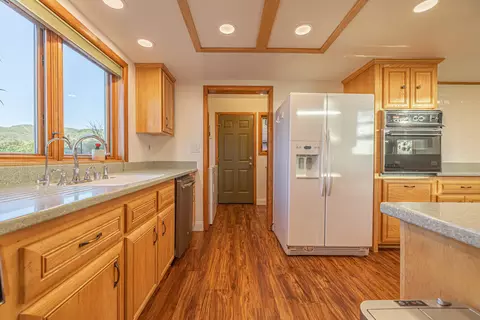 20460 Rex Dr, Tehachapi, CA 93561 photo 44