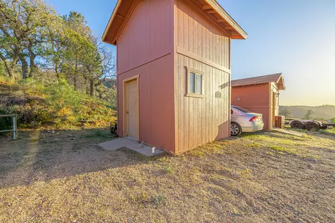 20460 Rex Dr, Tehachapi, CA 93561 photo 52