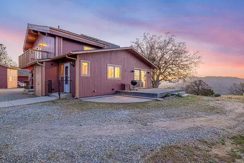 20460 Rex Dr, Tehachapi, CA 93561 photo 11
