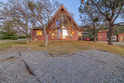 20460 Rex Dr, Tehachapi, CA 93561 photo 1