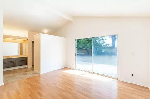 44626 E 13th St, Lancaster, CA 93535 photo 25