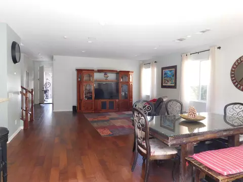 19826 Christopher Ln, Santa Clarita, CA 91350 photo 3