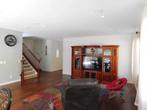 19826 Christopher Ln, Santa Clarita, CA 91350 photo 13