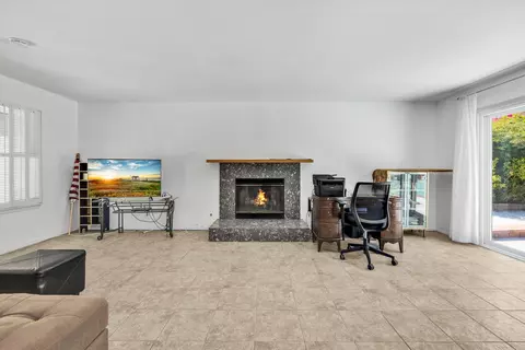 2421 E Alden St, Simi Valley, CA 93065 photo 4