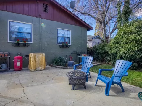 221 Hayes St S, Tehachapi, CA 93561 photo 20