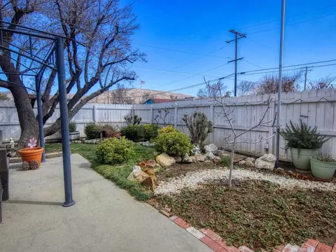 221 Hayes St S, Tehachapi, CA 93561 photo 19