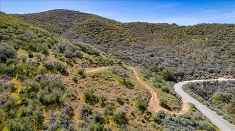 18050 Matterhorn Dr, Tehachapi, CA 93561 photo 5