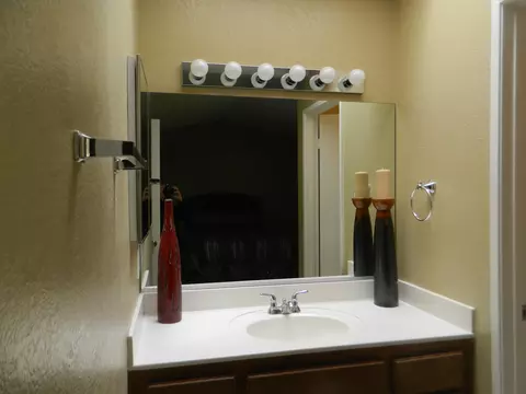 44102 Fenhold St E, Lancaster, CA 93535 photo 7
