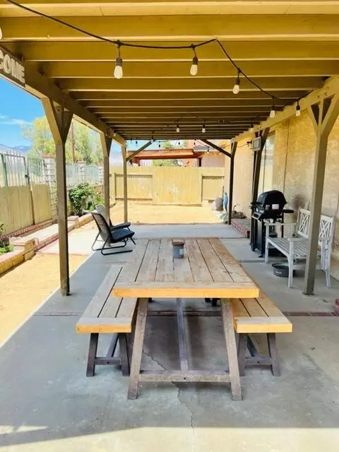 14233 Winchester Dr, Mojave, CA 93501 photo 20