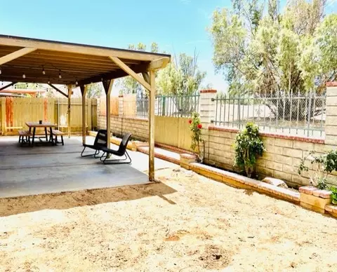 14233 Winchester Dr, Mojave, CA 93501 photo 21
